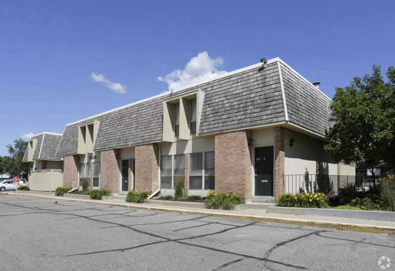 The Colony Apartments and Townhomes - Richfield, MN