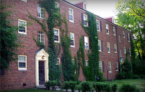 Highland Village Apartments - St. Paul, MN